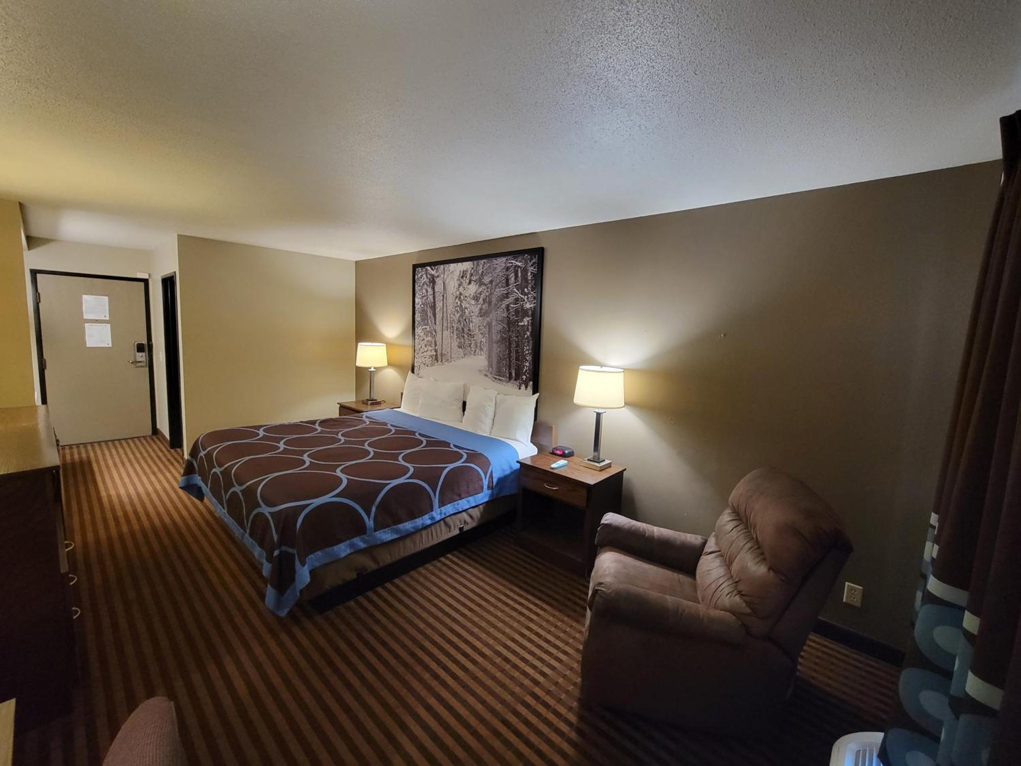 Super 8 By Wyndham Portage Motel Exterior photo